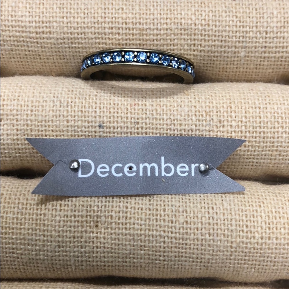 Chloe + Isabel December ring